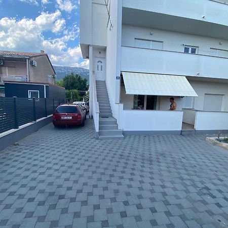 Apartments Seven Castles Kastela Exterior photo