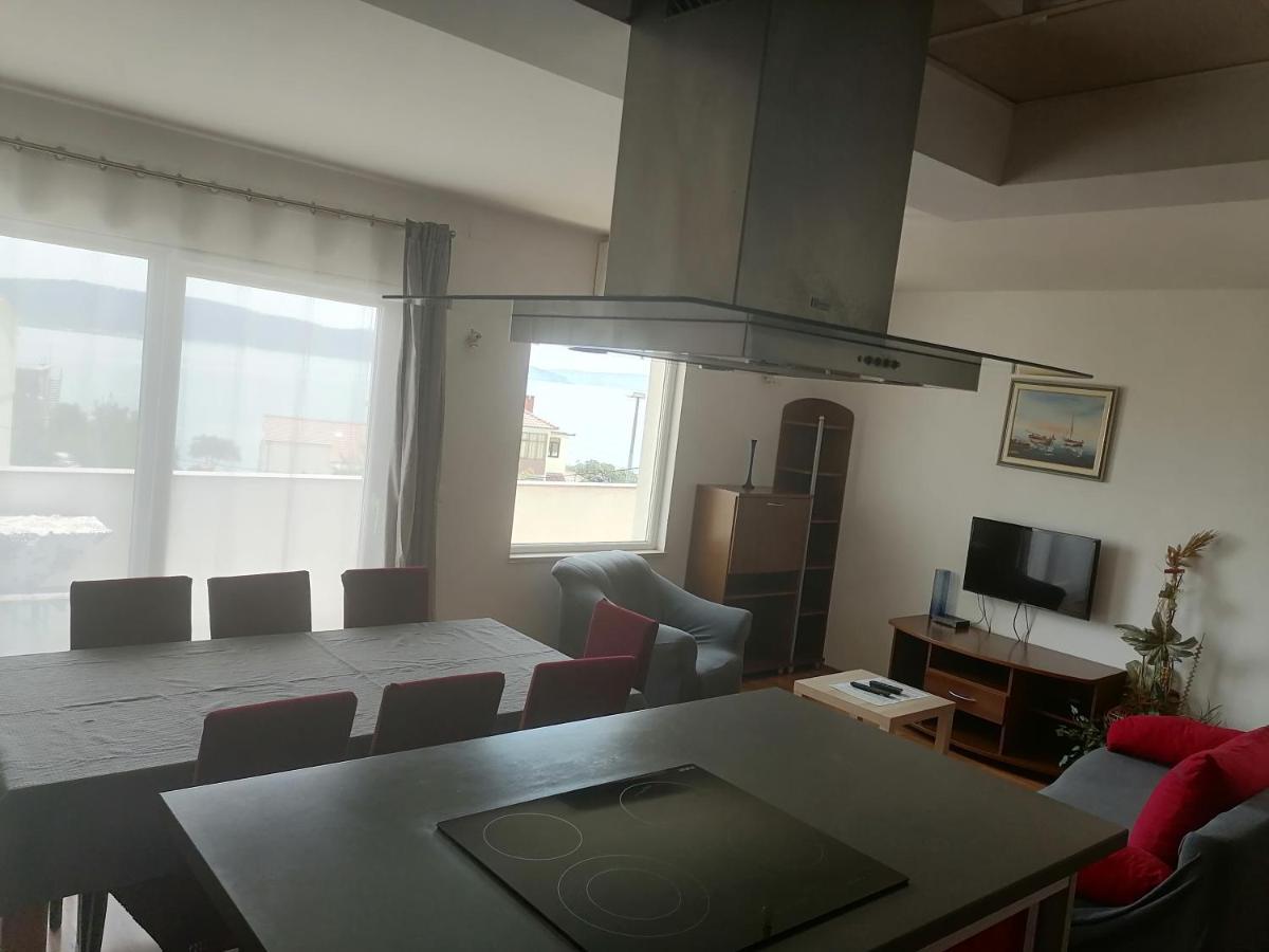 Apartments Seven Castles Kastela Exterior photo