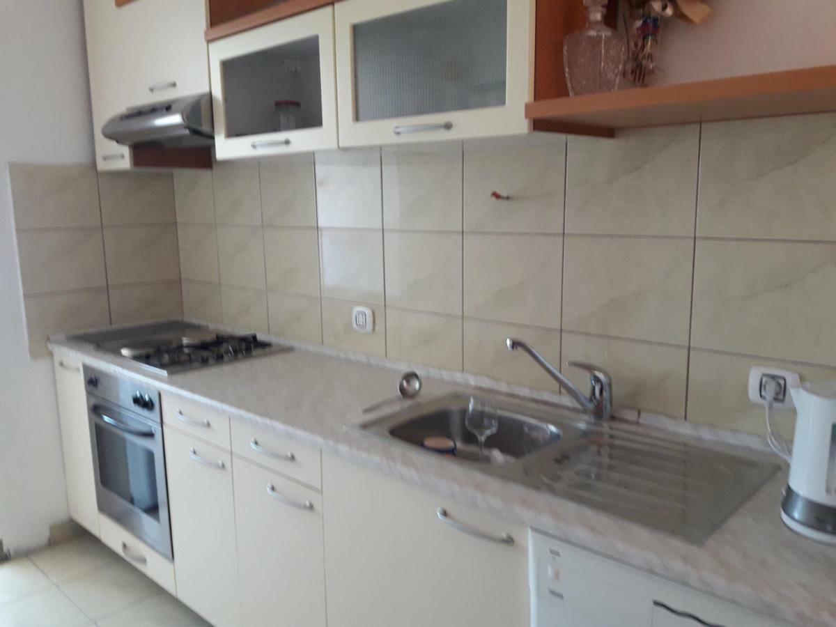 Apartments Seven Castles Kastela Exterior photo