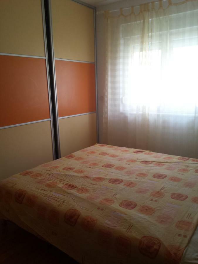 Apartments Seven Castles Kastela Exterior photo